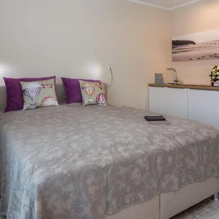 Haus Doktor Ross Strasse 25 Whg 1 *